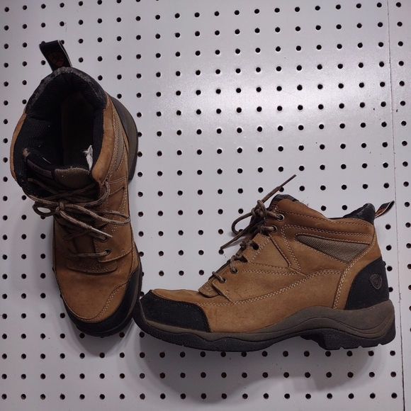Ariat Shoes Ariat Hiking Boots Size Poshmark